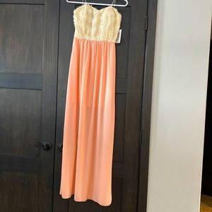 Style Rack boutique strapless maxi